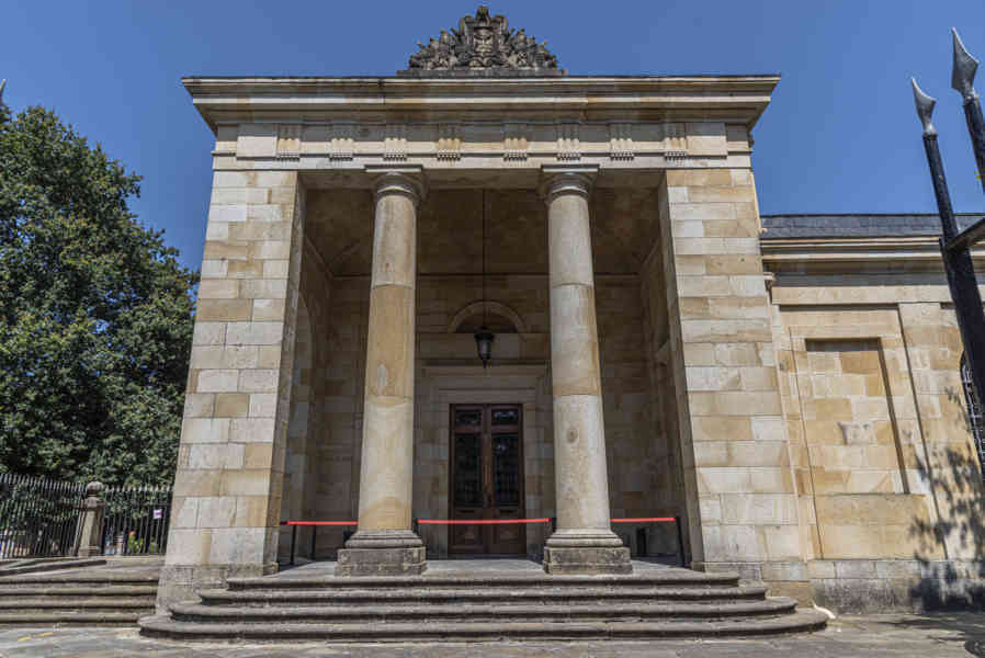 Vizcaya - Gernika-Lumo 10 - Casa de Juntas.jpg